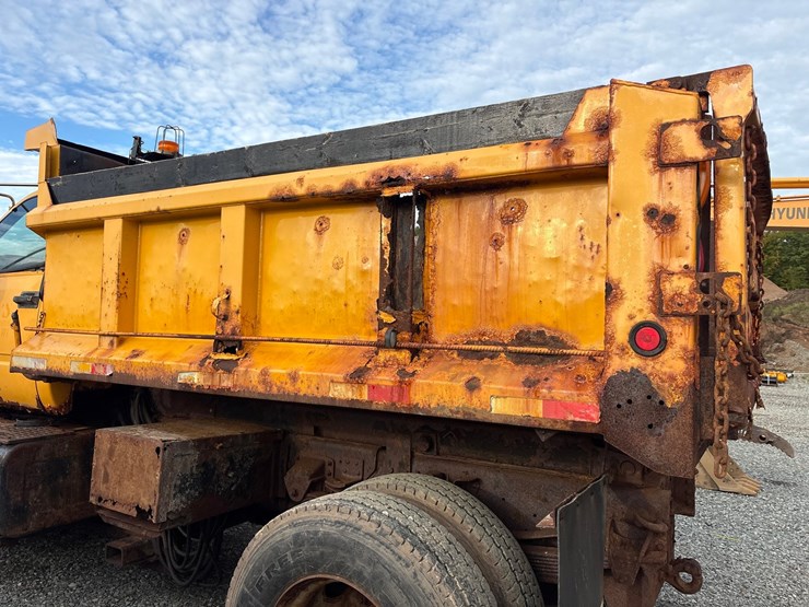 1997-caterpillar-3116-image-18