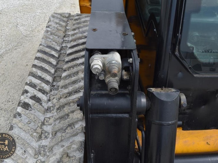 2016-jcb-300t-image-26
