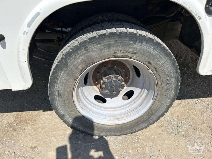2021-ford-f450-image-34