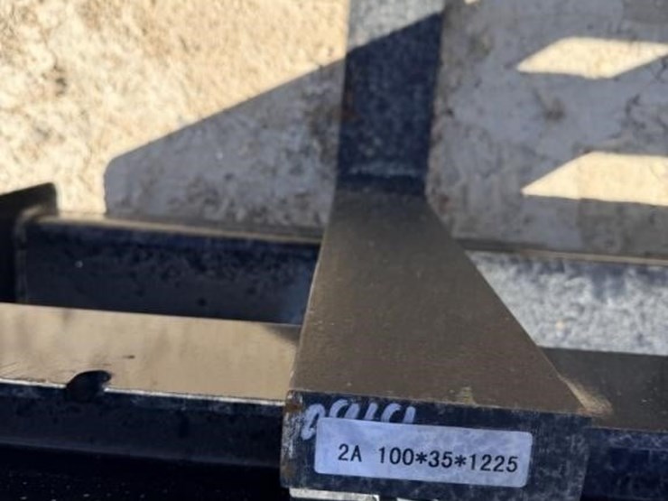 l3---quick-attach-pallet-forks-image-2