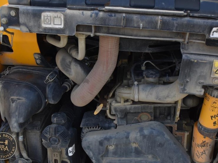 2021-jcb-270t-image-24
