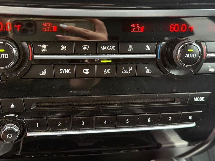 2014-bmw-x5-image-30