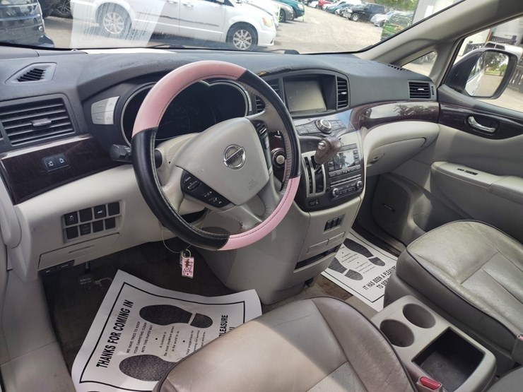2013-nissan-quest-image-7