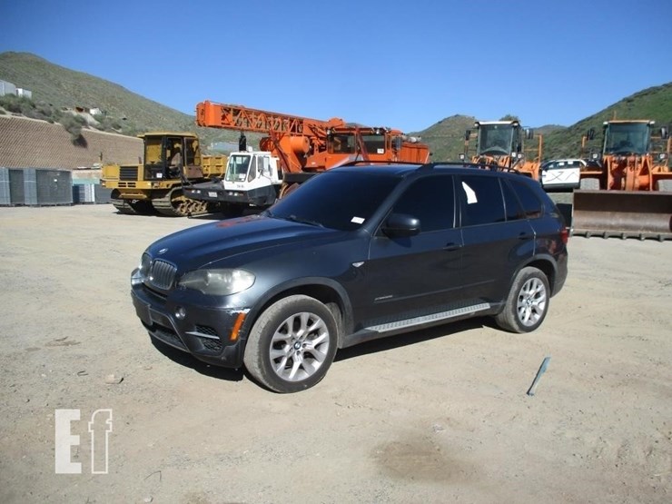 2011-bmw-x5-image-1