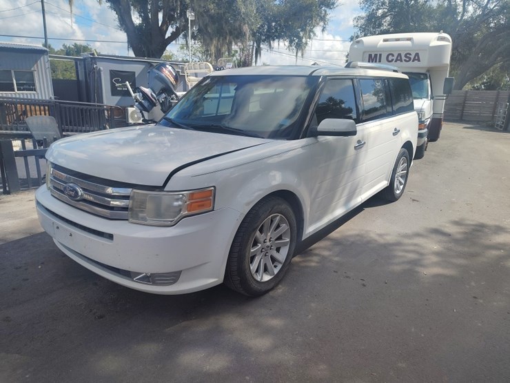 2011-ford-flex-image-2