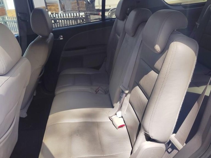 2008-ford-taurus-x-image-5