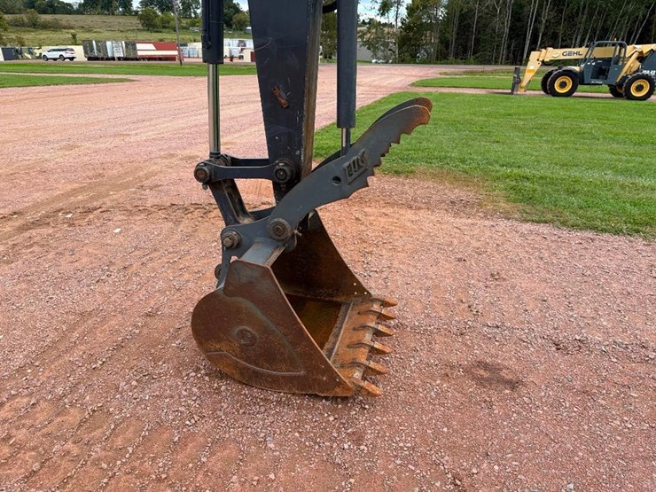 deere-85g-image-36