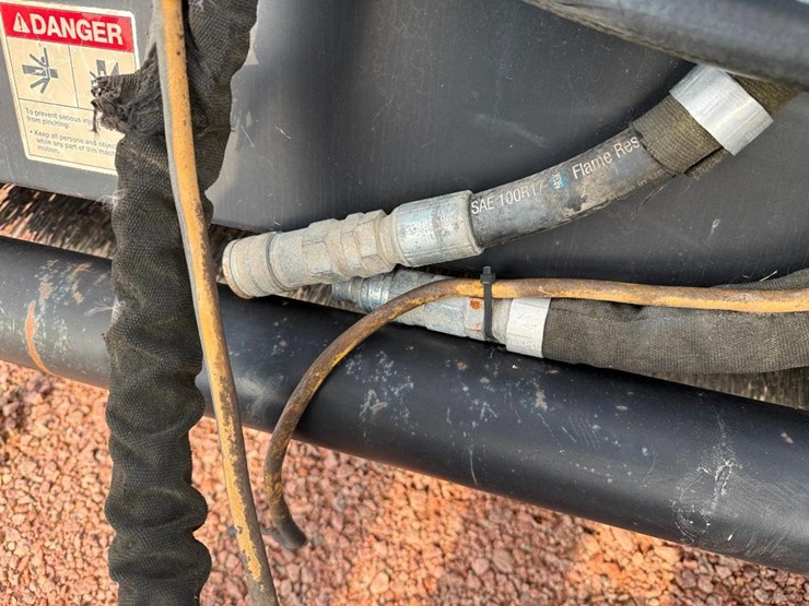 john-deere-84-image-10