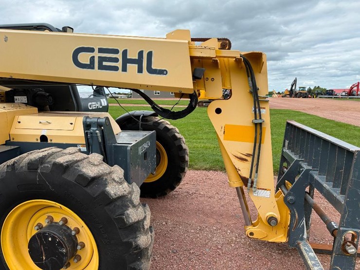2017-gehl-rs8-42-image-21