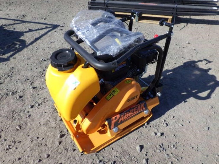 c80t-plate-compactor-image-1