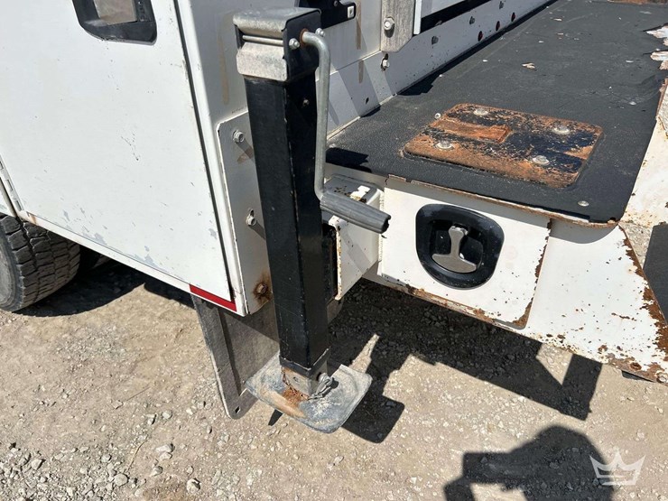 2021-ford-f450-image-25
