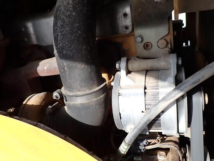 2011-caterpillar-930h-image-15