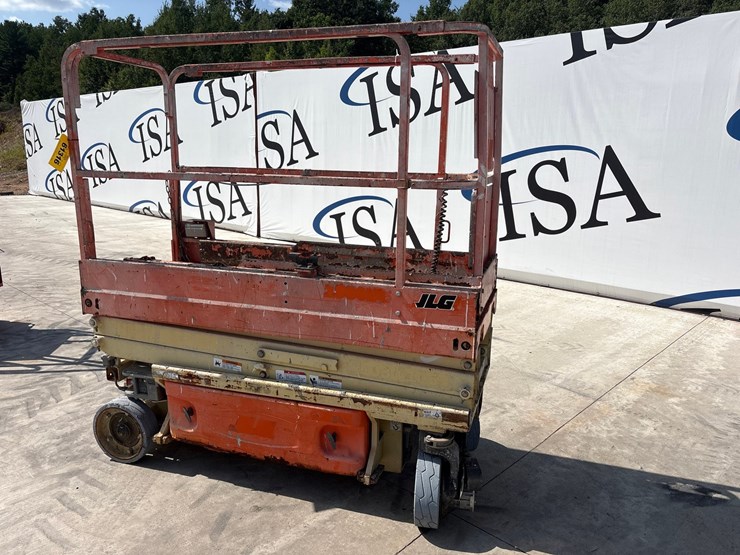2017-jlg-1930es-image-3