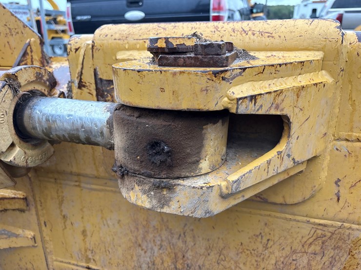 1996-caterpillar-d5m-image-25