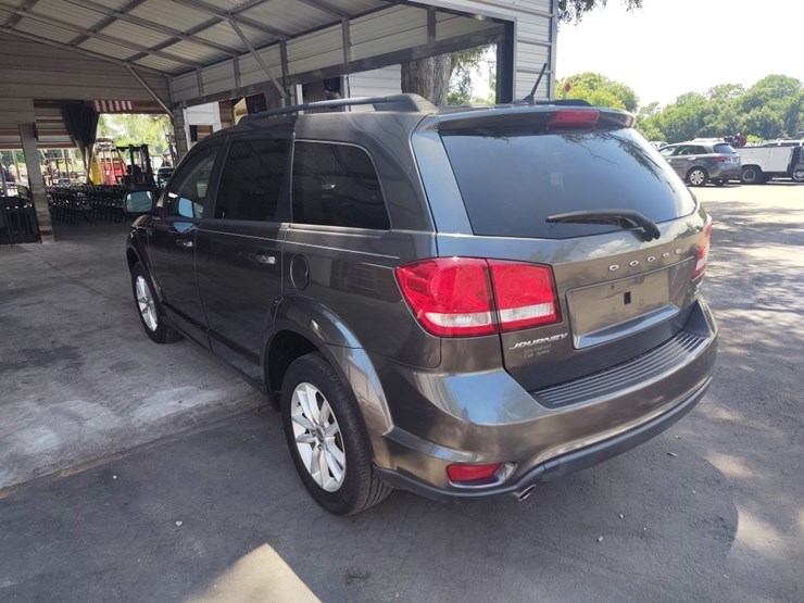2017-dodge-journey-image-3