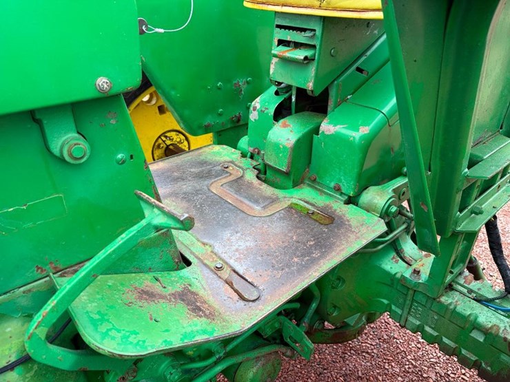 john-deere-4020-image-29