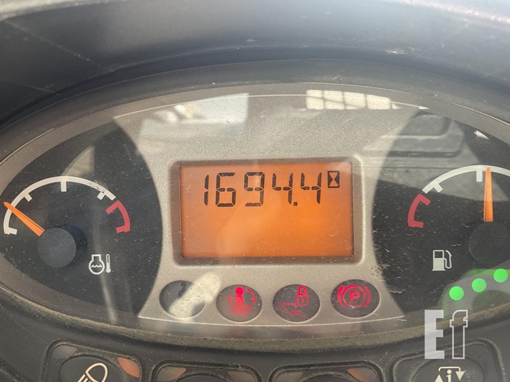 2021-bobcat-t770-image-19
