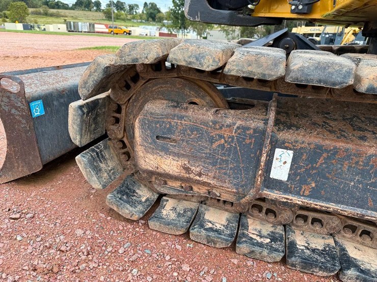 deere-85g-image-10