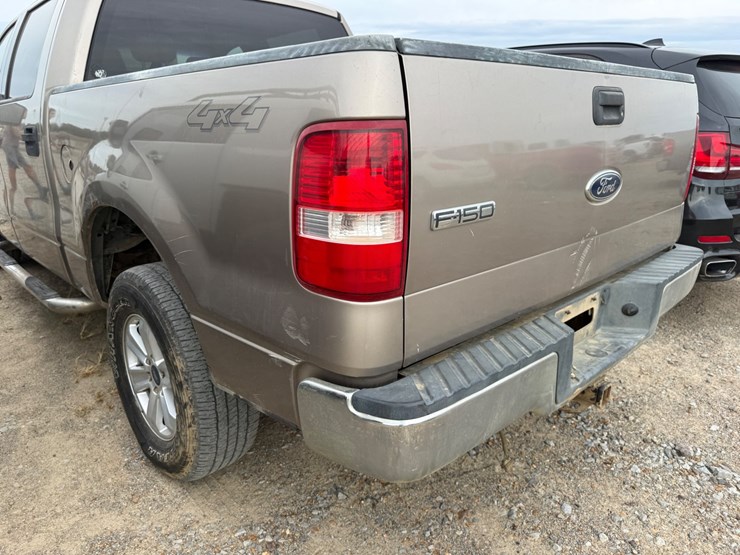2004-ford-f150-xlt-image-12