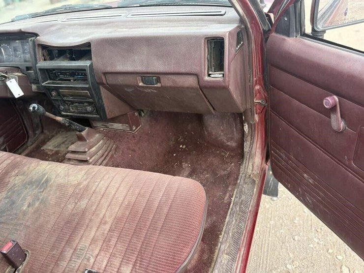 l1---1991-nissan-2-door-2wd-image-12