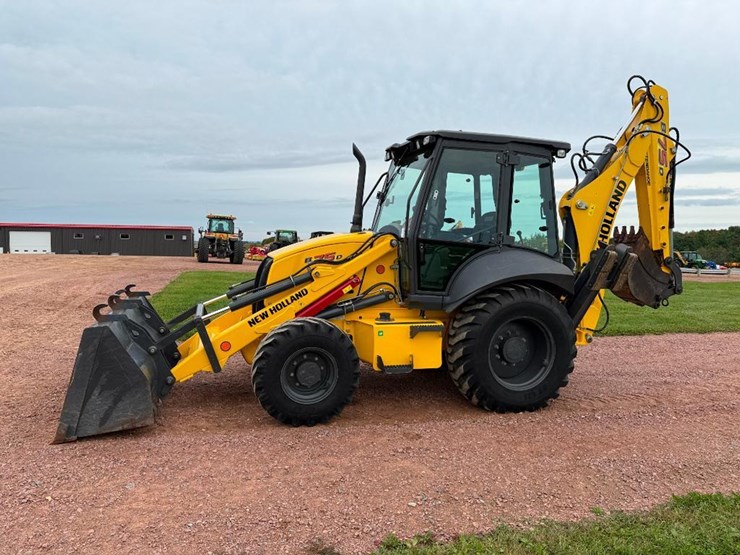 new-holland-b75d-image-1
