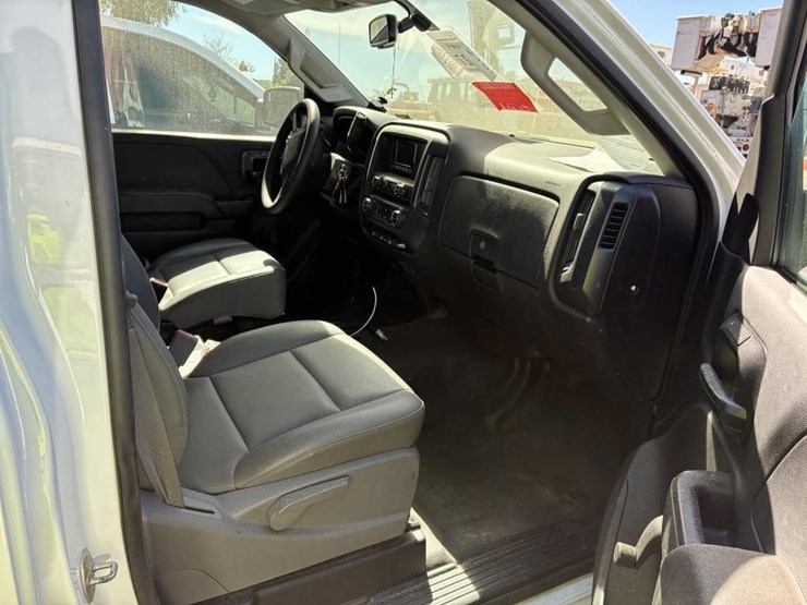 2015-chevrolet-2500hd-image-9