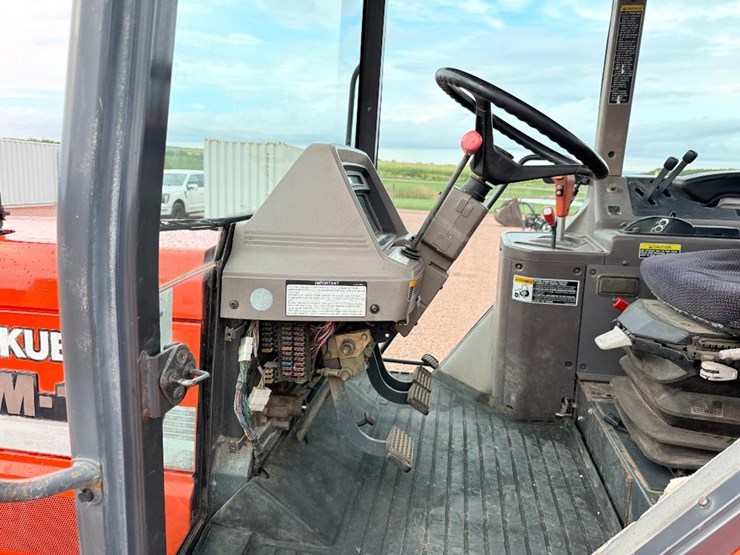 kubota-m120-image-36