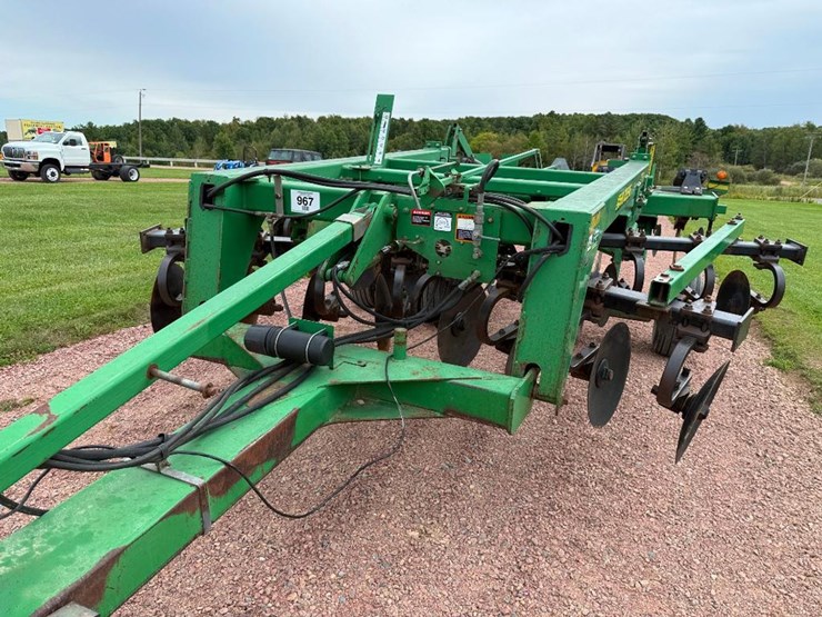 john-deere-2700-image-16