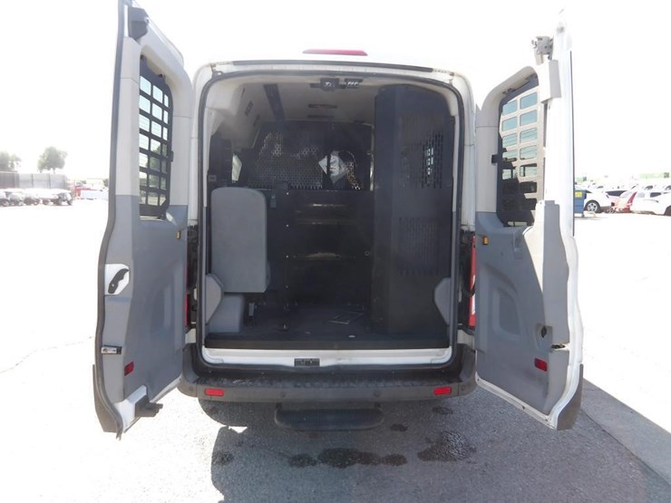 2017-ford-transit-image-16