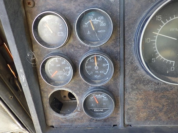 1985-kenworth-w900-image-38