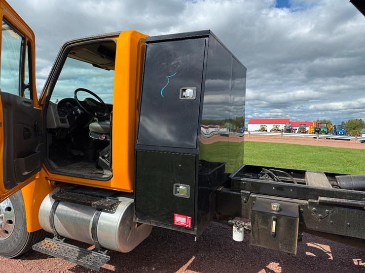 international-durastar-4300-image-55