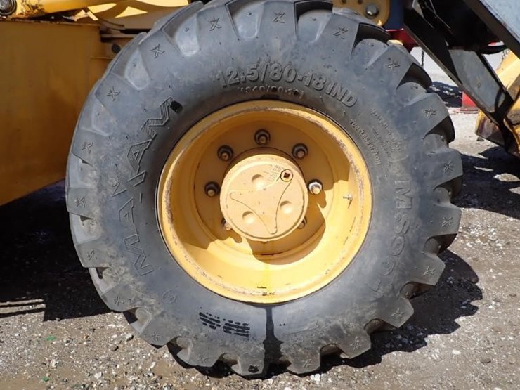 2012-deere-310sj-image-10