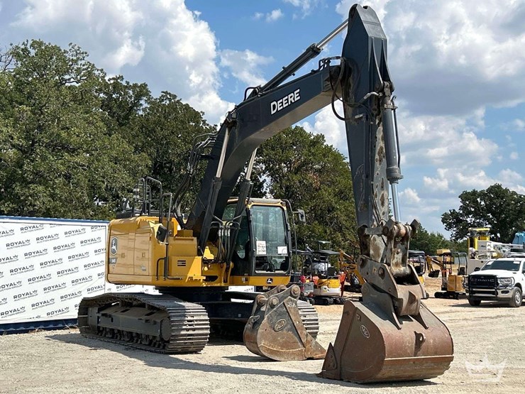 2024-deere-345-p-tier-image-4