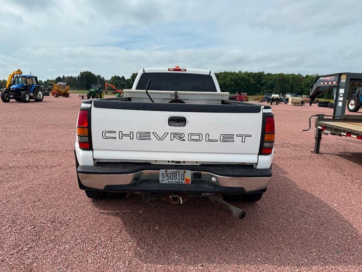 chevrolet-3500-image-5