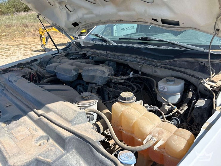 2018-ford-f350-image-8