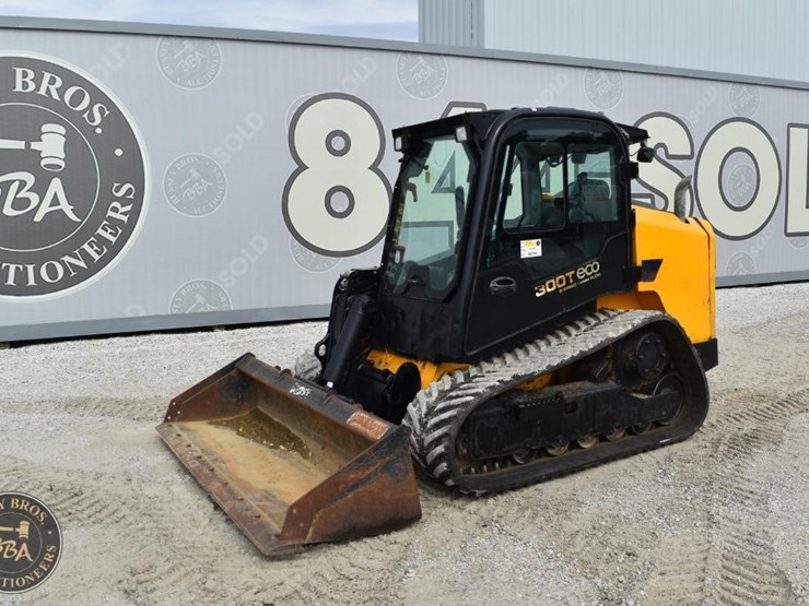 2016-jcb-300t-image-13