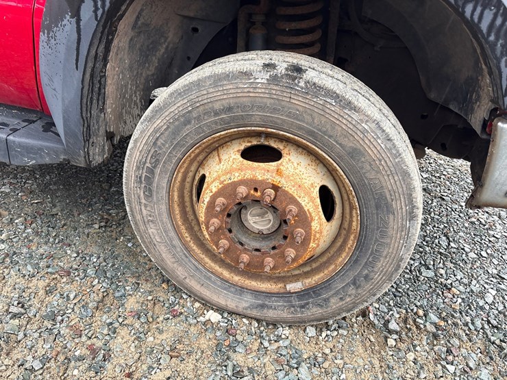 2008-ford-f550-image-56