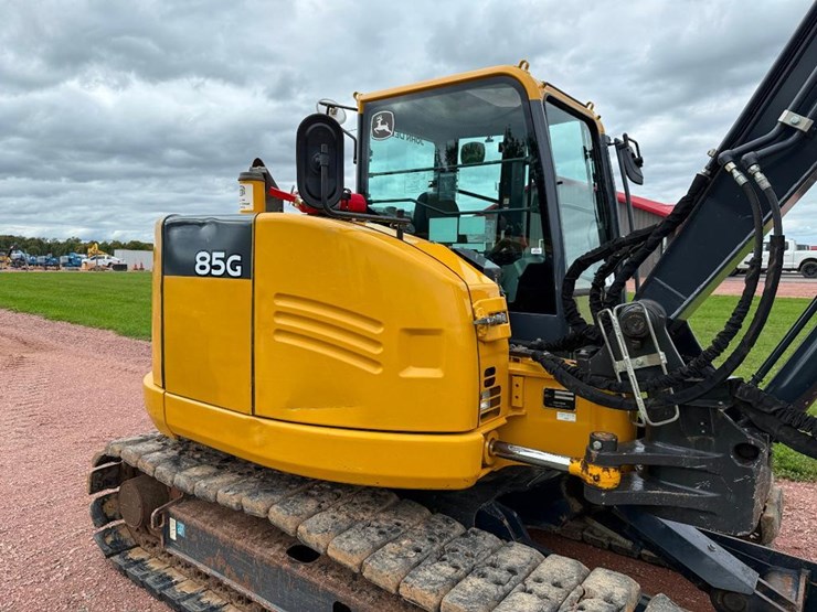 deere-85g-image-18