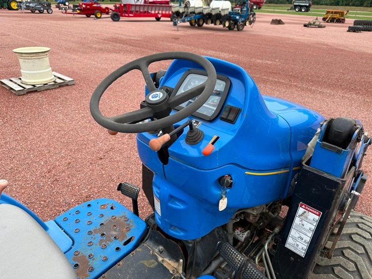 2008-new-holland-250tl-image-27