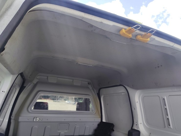 2012-ford-transit-image-7
