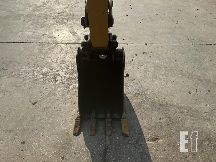 2010-caterpillar-303.5c-cr-image-11