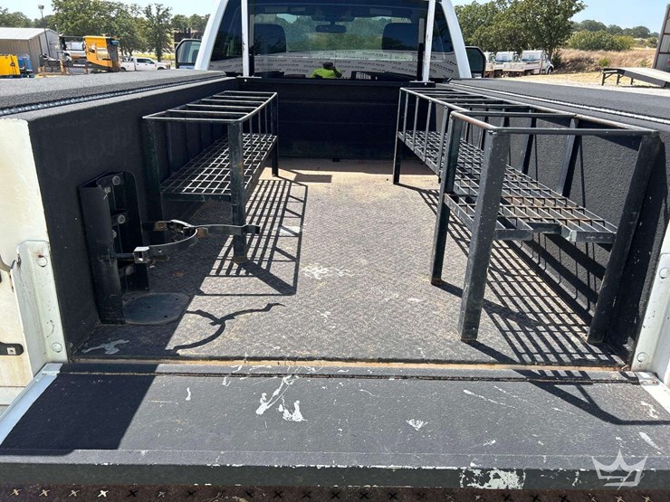 2020-ford-f250-image-22