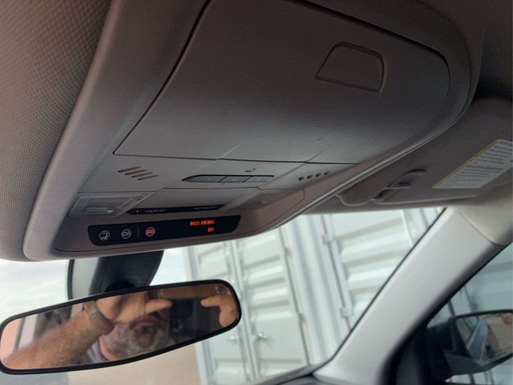 2019-chevrolet-equinox-lt-image-32