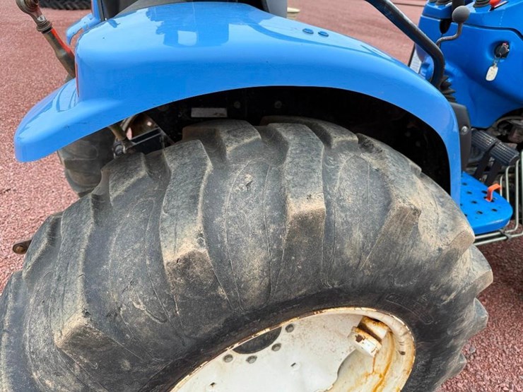 2008-new-holland-250tl-image-10