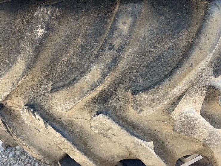 pair-of-jd-combine-rear-wheels-&-tires-image-6