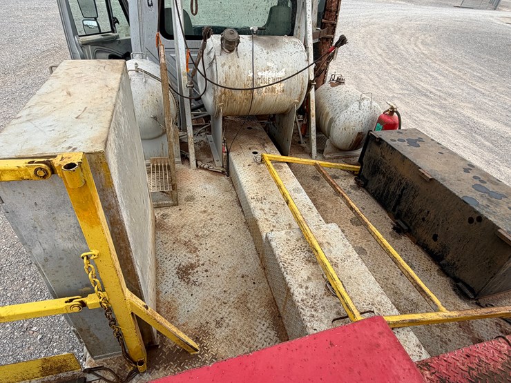 2007-international-workstar-7400-image-26