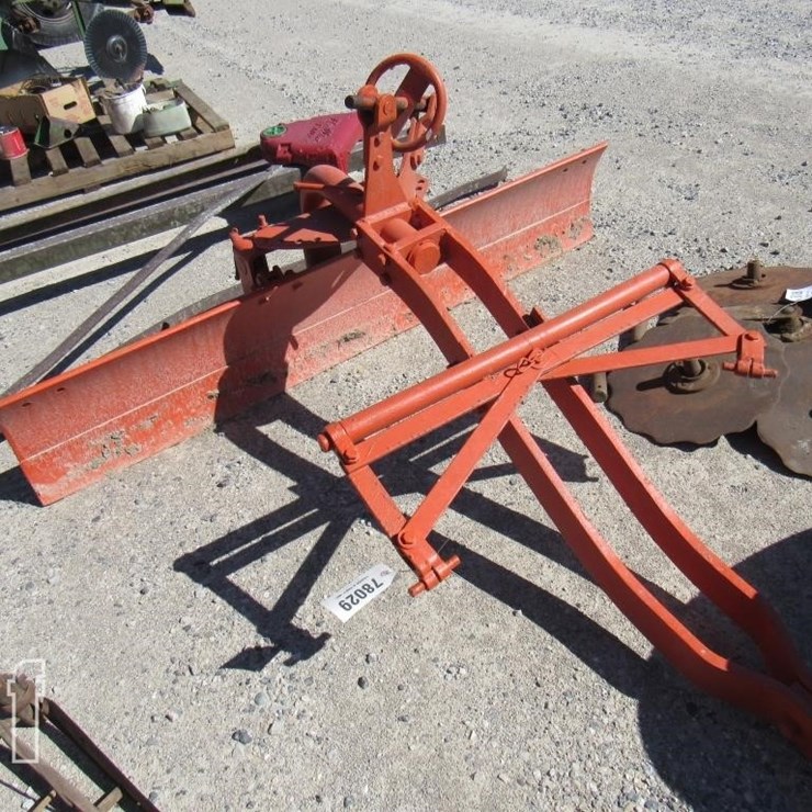 ALLIS-CHALMERS BLADE