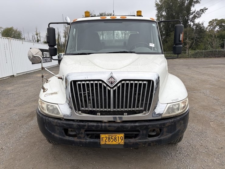 2007-international-durastar-4300-image-9