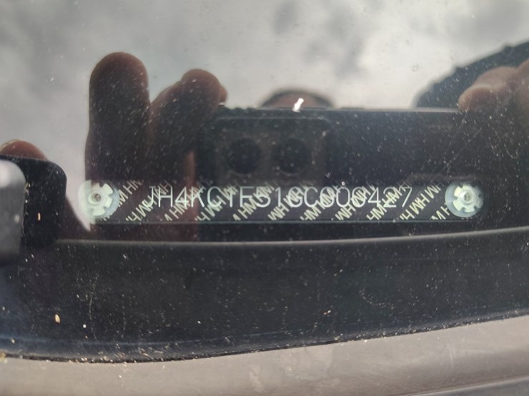 2016-acura-rlx-runs/moves-w/tech-image-11