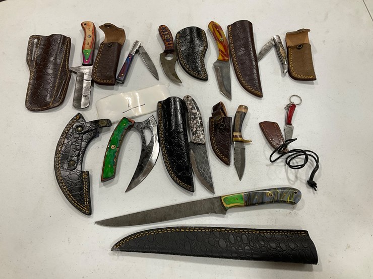 #1-•-10-assorted-knives-image-1